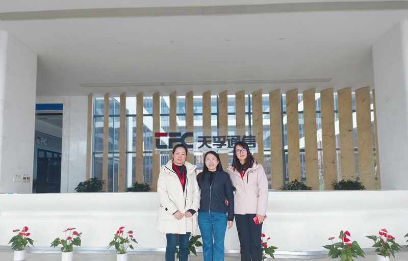 iU8WeIeDOQzc3YA4Ch2fvEiBZmrXtd1uVRqct7rL